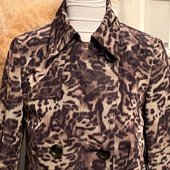 Talbots Cheetah Waterproof Rain Coat Size 2/ - Picture 2 of 7